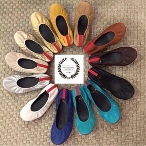 Like new RITA .. Ballet Flats in navy blue and Red , super comfortableI size 10